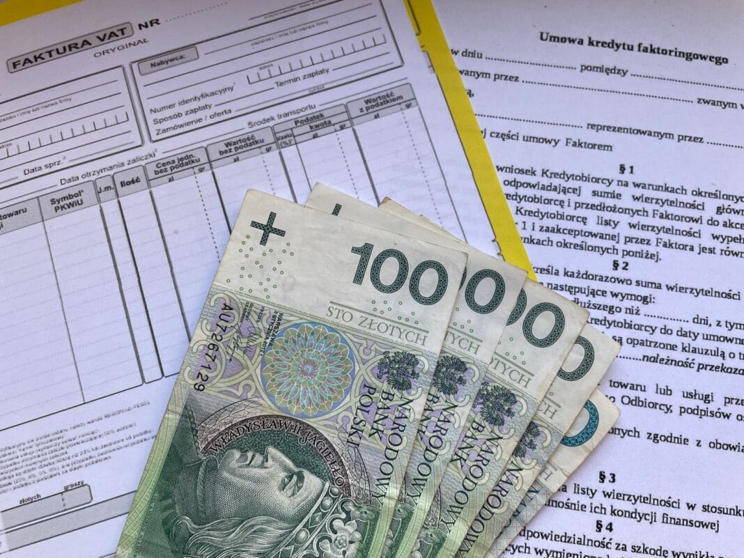 Terapia prywatna czy na NFZ w Rybniku? Różnice, koszty i terminy Terapia prywatna czy na NFZ w Rybniku? Różnice, koszty i terminy